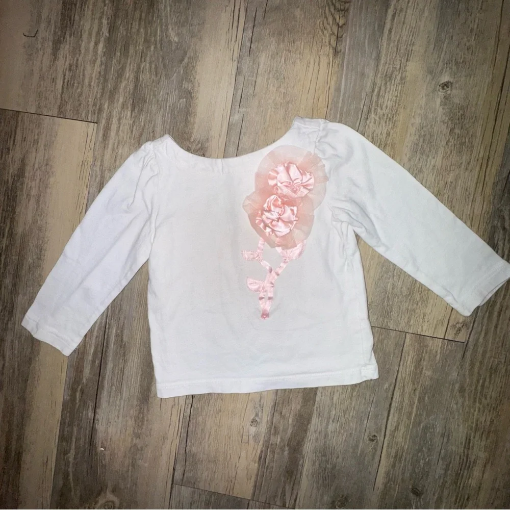 🩷3/$13🩷 Janie and Jack White Long Sleeve Tee with Pink Floral Accent